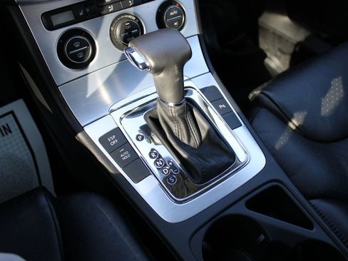 Used 2008 Volkswagen Passat Lux image 14