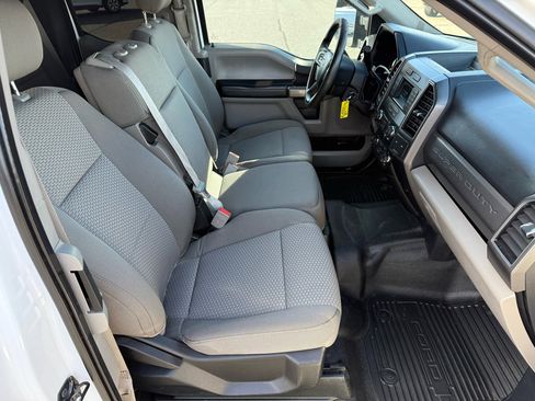 Used 2019 Ford F250 XLT w/ XLT Value Package image 17