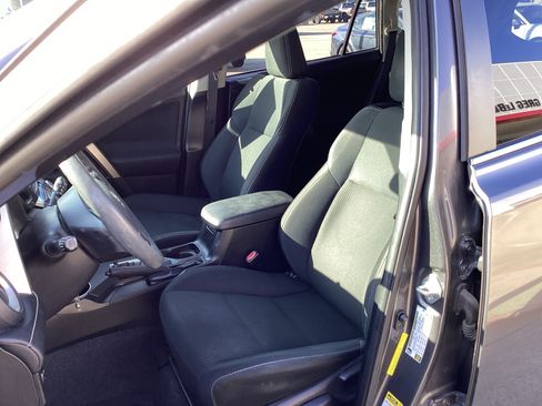 Used 2015 Toyota RAV4 XLE FWD image 15