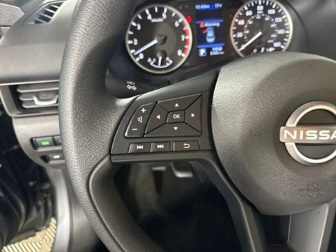 Used 2025 Nissan Sentra S image 15