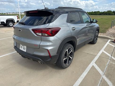 Used 2023 Chevrolet TrailBlazer RS w/ Convenience Package image 5