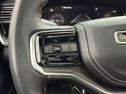 Used 2023 Jeep Grand Wagoneer Series II image 16