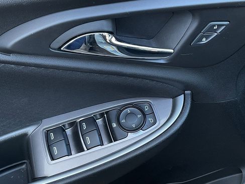 Used 2024 Chevrolet Malibu LT image 12