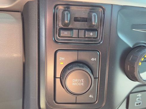 New 2026 Ford F350 XL w/ XL Chrome Package image 23