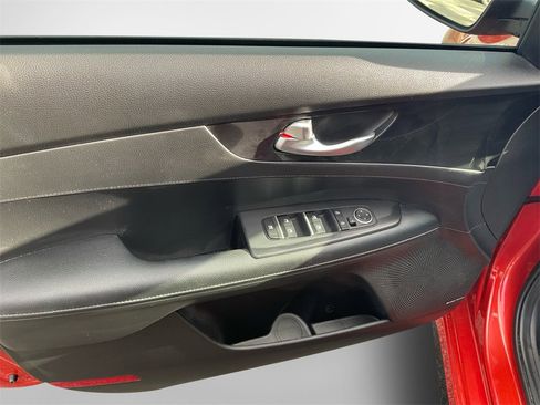 Used 2023 Kia Forte GT-Line w/ GT-Line Premium Package image 14