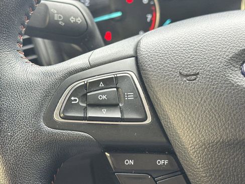 Used 2022 Ford EcoSport SE w/ SE Convenience Package image 25