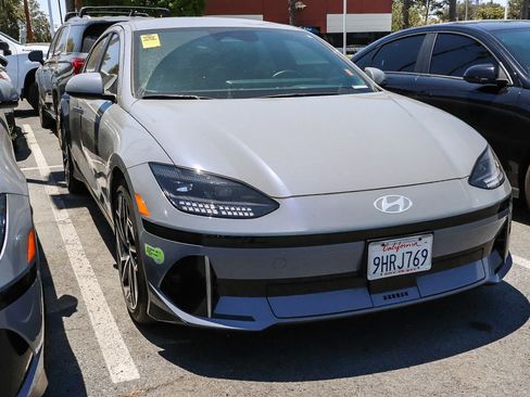 Used 2023 Hyundai Ioniq 6 SEL RWD image 12