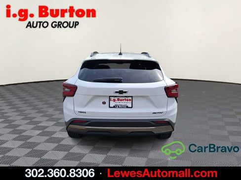 Used 2024 Chevrolet Trax ACTIV w/ Driver Confidence Package FWD image 5