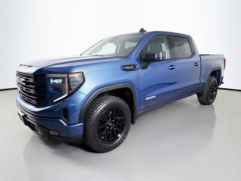 Used 2024 GMC Sierra 1500 Elevation w/ Max Trailering Package AWD/4WD image 3
