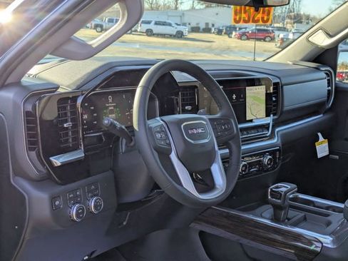 New 2026 GMC Sierra 1500 Elevation image 14