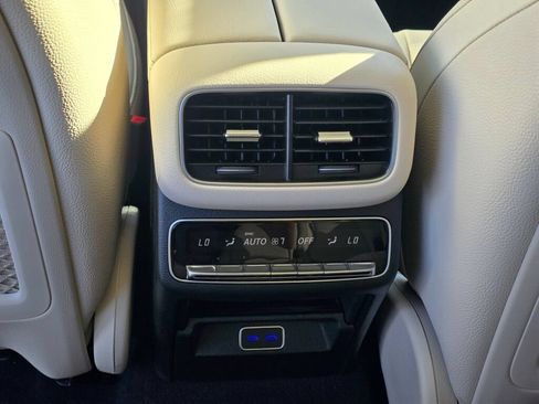 New 2026 Mercedes-Benz GLS 450 4MATIC image 19