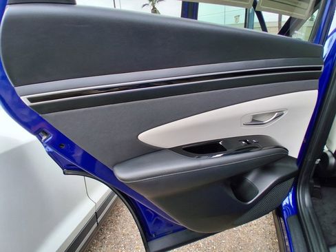 Used 2023 Hyundai Tucson Limited image 16