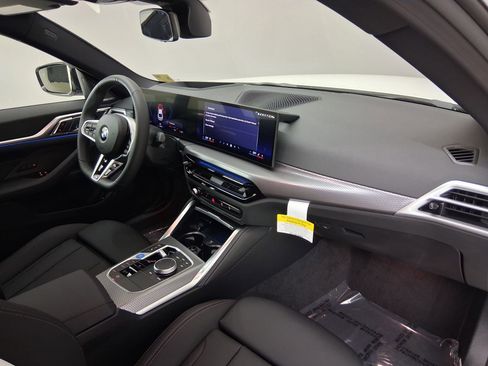 New 2026 BMW i4 eDrive40 w/ M Sport Package RWD image 30
