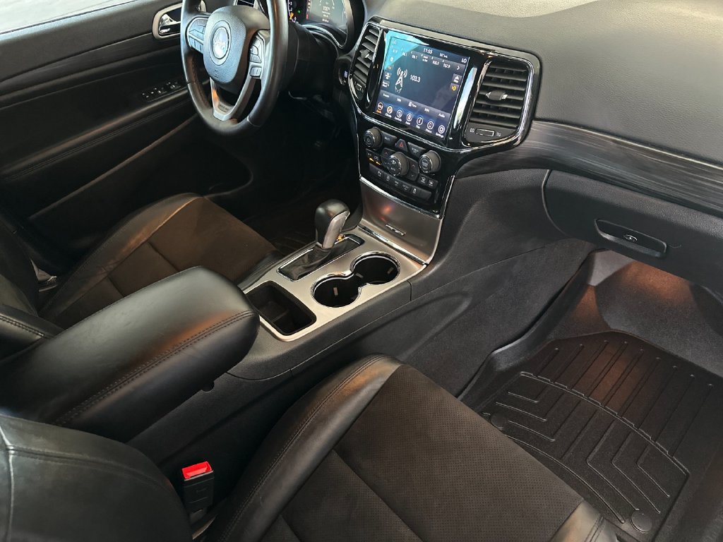 Used 2022 Jeep Grand Cherokee Laredo X RWD image 15