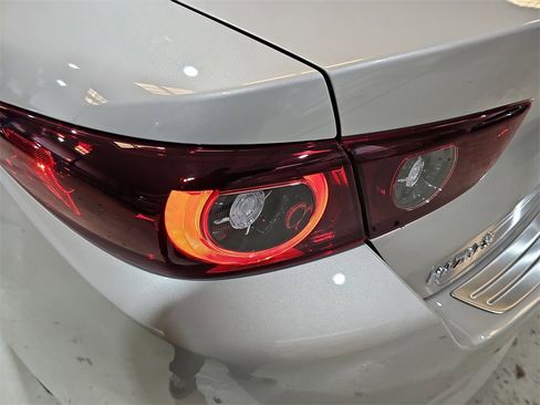 New 2026 MAZDA MAZDA3 2.5 S Preferred image 33