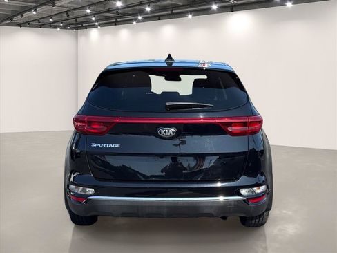 Certified 2022 Kia Sportage LX w/ LX AWD Value Edition Package image 7