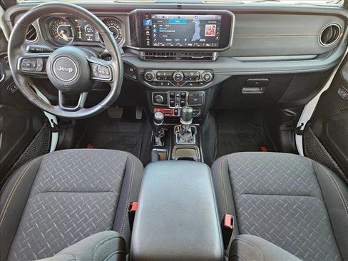 Used 2025 Jeep Gladiator Mojave w/ Convenience Group image 15