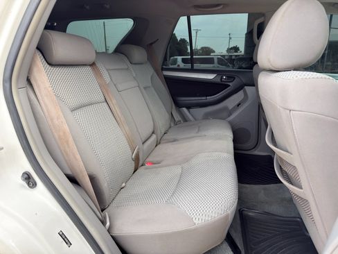 Used 2008 Toyota 4Runner SR5 AWD/4WD image 20
