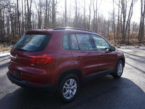 Used 2016 Volkswagen Tiguan S image 5