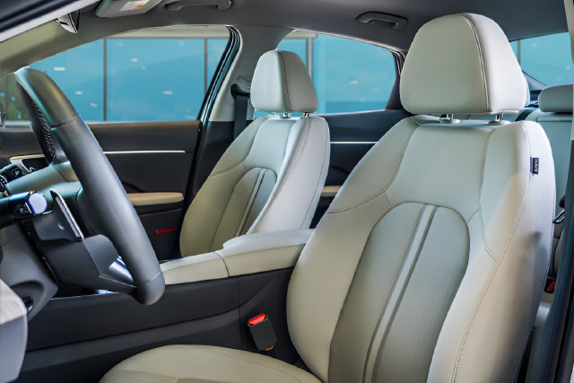 Certified 2025 Hyundai Sonata SEL FWD image 35