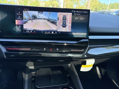 Certified 2026 BMW 530i RWD image 30