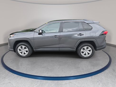 Used 2023 Toyota RAV4 LE FWD image 8