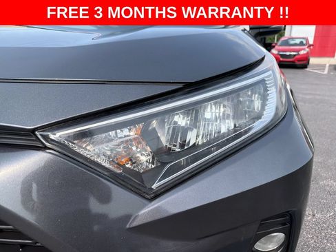 Used 2020 Toyota RAV4 XLE AWD/4WD image 35
