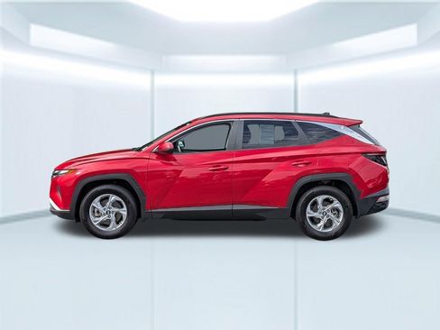 Used 2023 Hyundai Tucson SEL FWD image 2