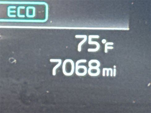 Certified 2025 Kia Niro LX image 20