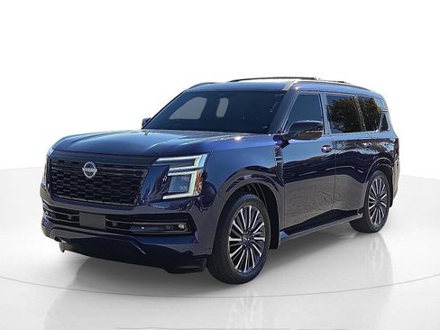Used 2025 Nissan Armada Platinum Reserve w/ Convenience Package image 2