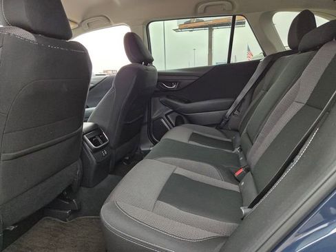 Used 2023 Subaru Outback Premium image 5