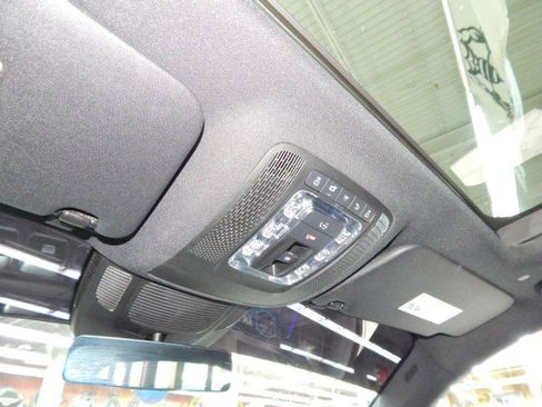 Used 2022 Mercedes-Benz GLE 450 4MATIC image 20