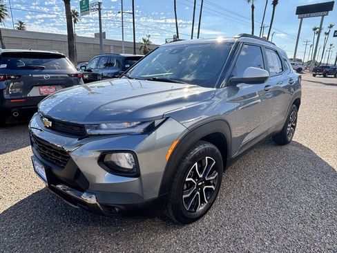 Used 2022 Chevrolet TrailBlazer ACTIV w/ Technology Package image 3