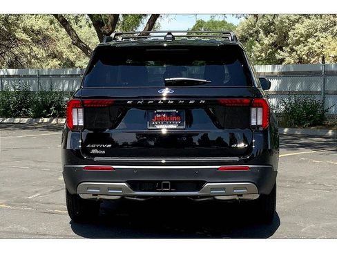 New 2025 Ford Explorer Active w/ Active Comfort Package image 18