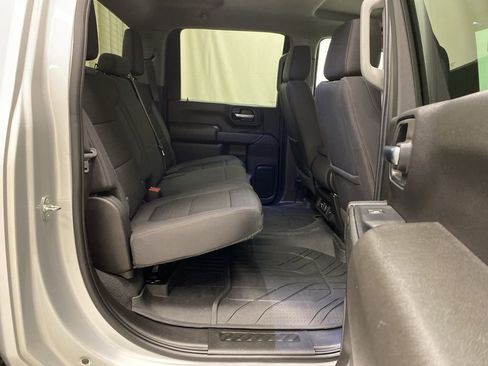 Used 2023 Chevrolet Silverado 2500 LT w/ Convenience Package image 17