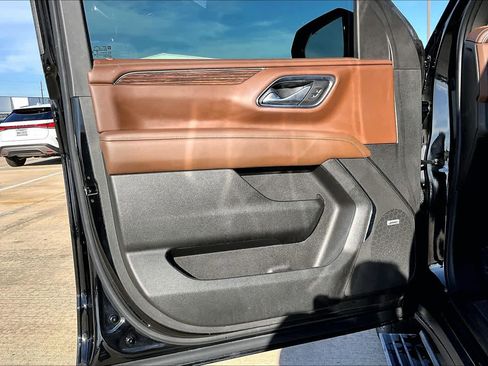 Certified 2023 Chevrolet Tahoe High Country image 18