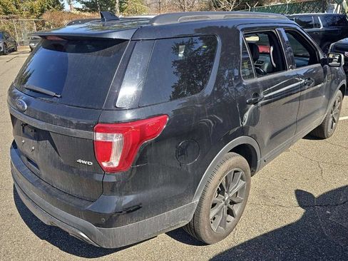 Used 2017 Ford Explorer XLT w/ Equipment Group 202A image 2