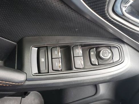 Used 2019 Subaru Crosstrek 2.0i Limited w/ Moonroof Package w/Navigation AWD/4WD image 25