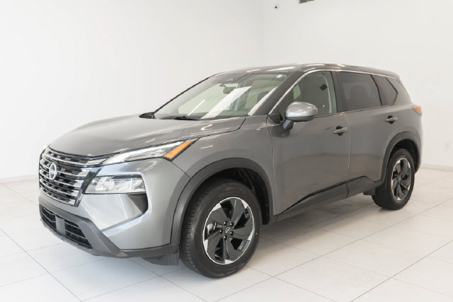 Used 2025 Nissan Rogue SV FWD image 26