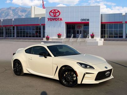 Used 2025 Toyota GR86 Premium w/ ALL Weather Mat Package (TMS)
