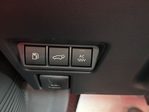 New 2026 Toyota Prius Plug-In Hybrid FWD image 14