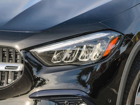 Certified 2025 Mercedes-Benz GLA 250 4MATIC image 7