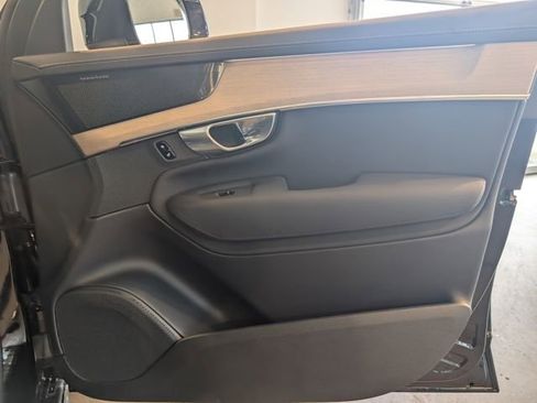 New 2026 Volvo XC90 B6 Plus w/ Protection Package Premier image 31