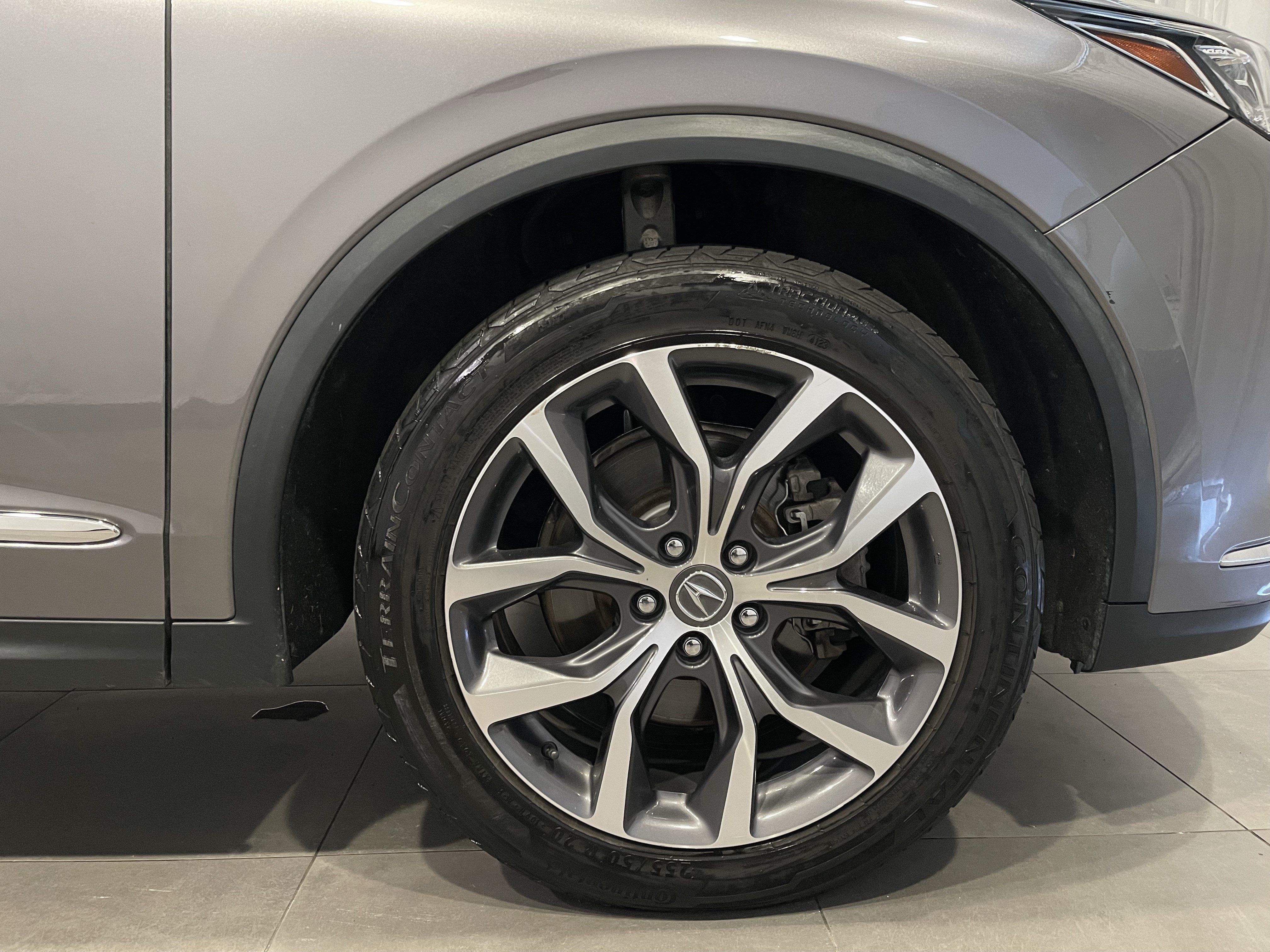 Used 2022 Acura MDX w/ Technology Package AWD/4WD image 10