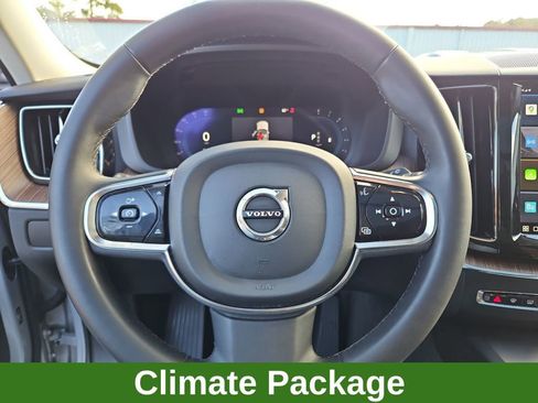 Used 2023 Volvo XC60 B5 Plus w/ Climate Package image 9