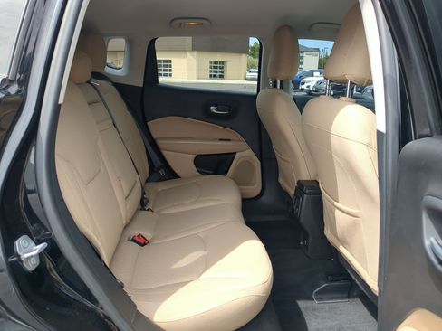 Used 2018 Jeep Compass Sport AWD/4WD image 31