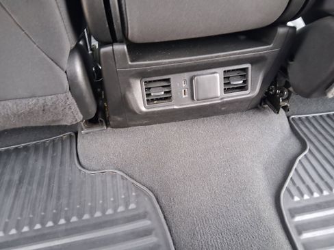 Used 2023 GMC Sierra 1500 Elevation image 17