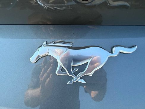 Used 2025 Ford Mustang Coupe RWD image 27
