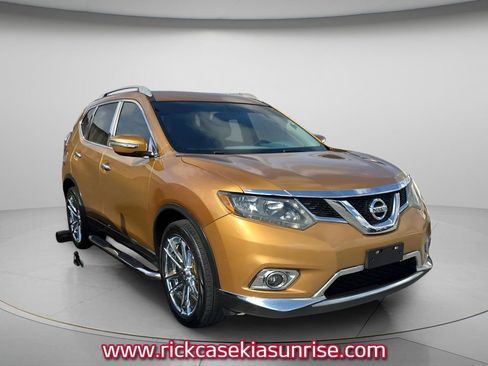 Used 2014 Nissan Rogue SV FWD image 4