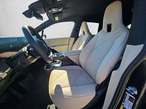 New 2026 BMW iX xDrive45 image 10